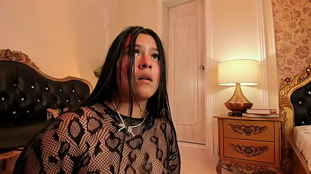 VictoriaPowell - 🍒finger in the ass