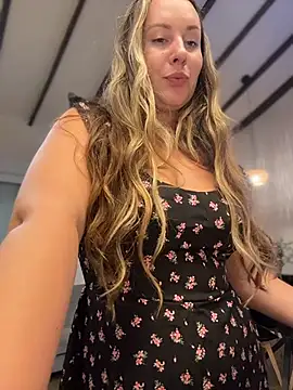 Mona_Plus - 💦🥵Squirt on balcony near neighbors🥵💦