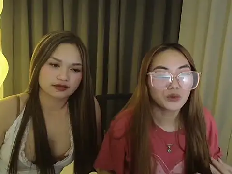 Sexybabedine - naked squirt