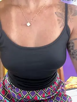 Brunaferrazz - PEITOS NA SORVETERIA 👿🔥