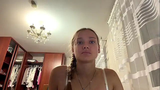 Romy_Grei - show ass