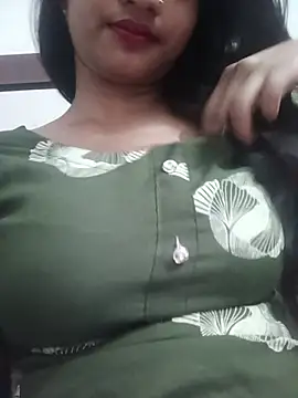 Avii5 - Showing boobs