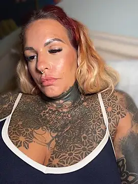 AileenInkOfficial - PussyZoom +lt 2 Videos