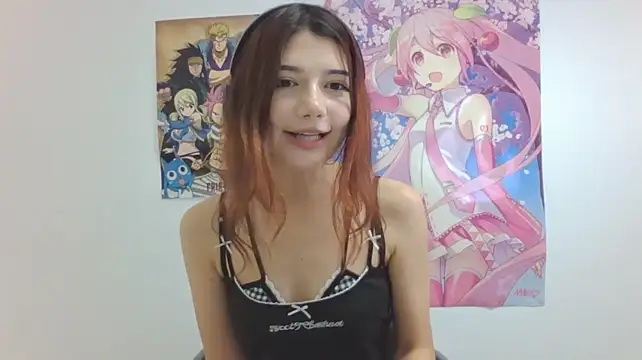 BerniceDigennaro - show my tits in a close-up