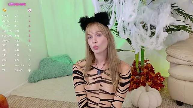 Angel_claire - doggy + booty slaps