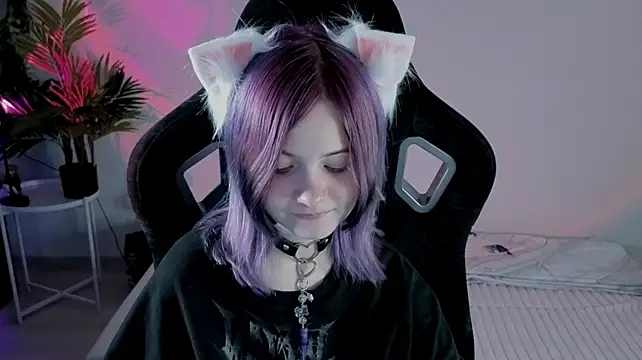 Hikkacat - hip tease (=^ ◡ ^=)