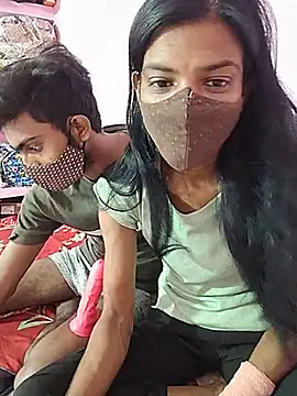 Hotty_couple12 - Boobs show baby 💧