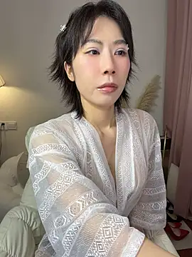 Nanako99 - 小粉插入5分钟