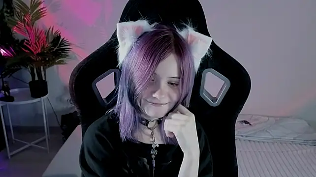 Hikkacat - hip tease (=^ ◡ ^=)