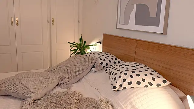 HelenaHs - dildo in pussy
