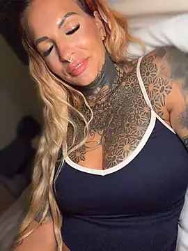AileenInkOfficial - PussyZoom +lt 2 Videos
