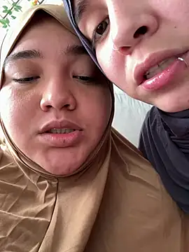 Sweetmuslim01 - video Sofia licks friend's pussy 🥵🥛