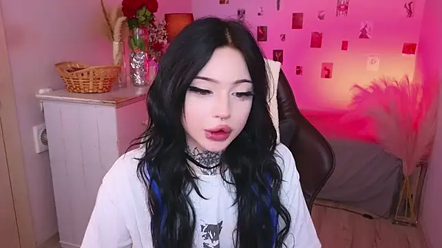 Emma_Kirks