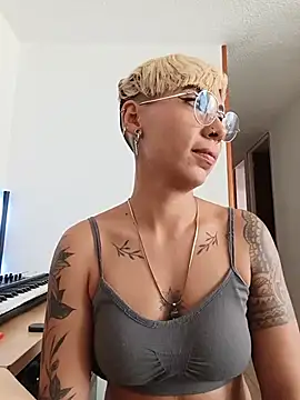 MiaMorgan_ - SHOW ASS