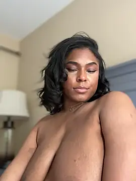 CandyLuxxxx - Naked for daddy ♥️ vid last tip