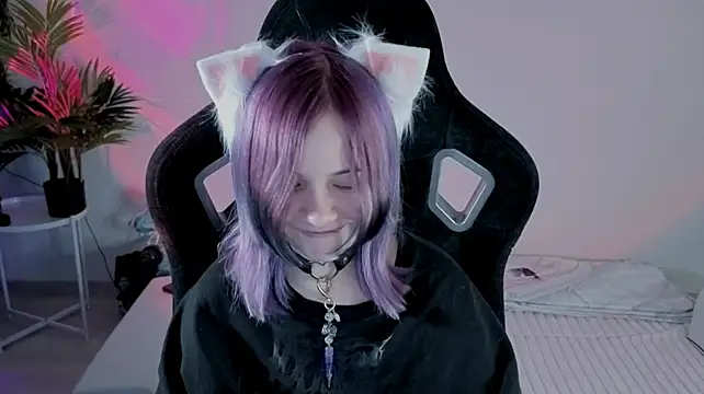 Hikkacat - hip tease (=^ ◡ ^=)