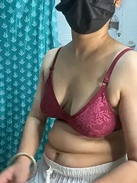 Red_Queen_11 - Ass fingering 1min