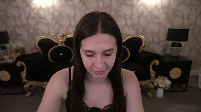 AlesiaDessmond - show tits