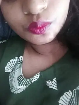 Avii5 - Showing boobs