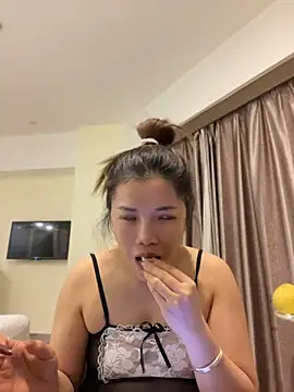 Jiayi5 - 喜欢我赞助我买小粉，爱你 I like you, so I'll sponsor