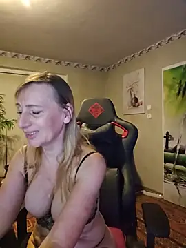 HotLana69 - 💦 Last Tipper wins Mystery Video 😍