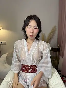 Nanako99 - 小粉插入5分钟