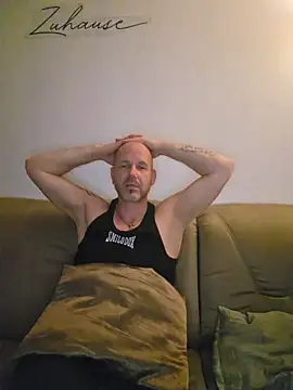 Badbitch_German_Badass - Boobs Out 5 Minuten