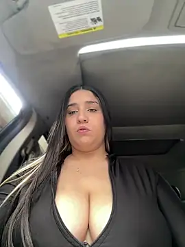 ARITOO_ - ARI SUCK BOOBS VALEN
