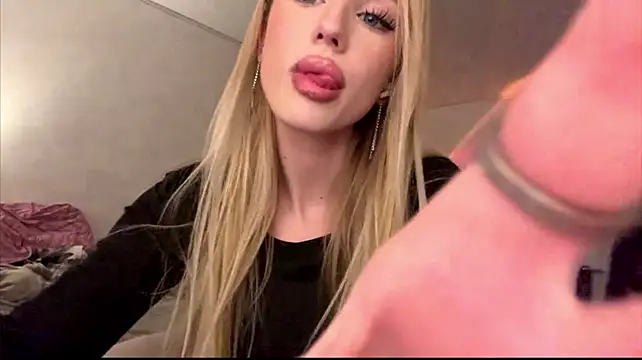 Alicekittyy - take off my sweater