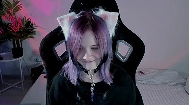 Hikkacat - hip tease (=^ ◡ ^=)