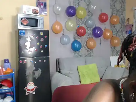 Hella254 - oil ,suck tits,,squirt /cum sexily