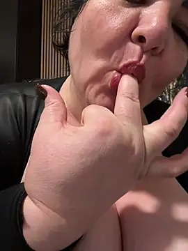 Curvymilfmicha