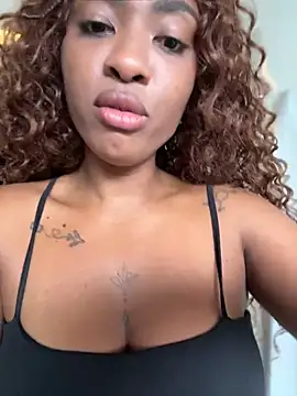 Angel_preta - Tammy tomando na bucetinha