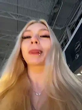 AngelinaTous