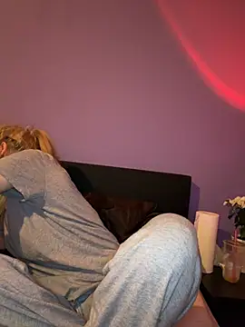 Holly-Glamour - Boobies last tip ein stranger Video