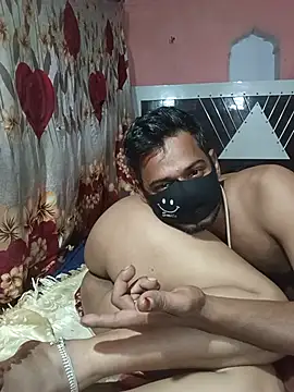 Hot_Indiancpl