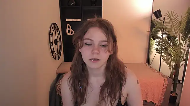 ElizabethVane - Blow kiss