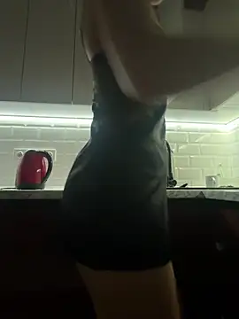 VelvetVabe - naked doggy fingers my ass