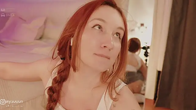 Alysuuun - Ride on dildo in my tight pussy