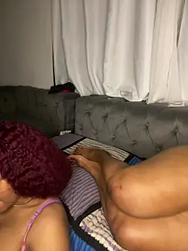 BonnyMolhada - LESBIAN KISS