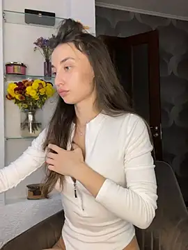 Polli_Kiss - fingering pussy and playing with tits