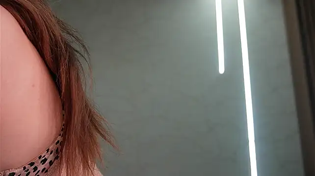 AvaDesire_ - start to get me wet