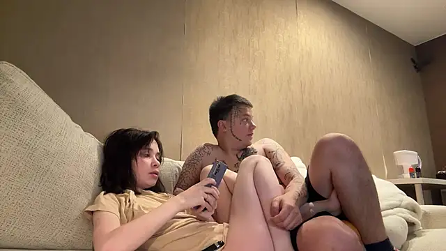 DuoWhisper - Lets give Tony a blowjob