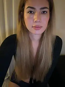 ClaireBree - Last tipper wins 5 lesbian porns