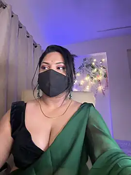 Indian_queen007 - show nude ass