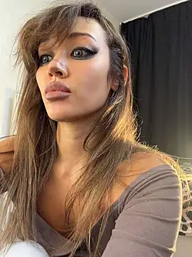 Lissa_kissyou - Riding a dildo + long video gift