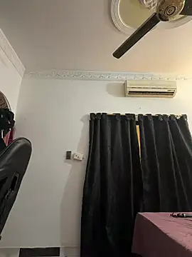 __Aishaa__ - RUB MY PUSSY CLOSE UP