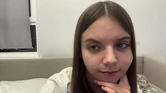 LisaPorse - show belly + smile face