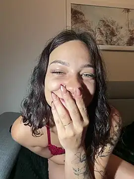 Secretcatt - DEUX DOIGT DANS MA PETITE CHATTE 🫣💦