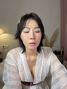 Nanako99 - 小粉插入5分钟
